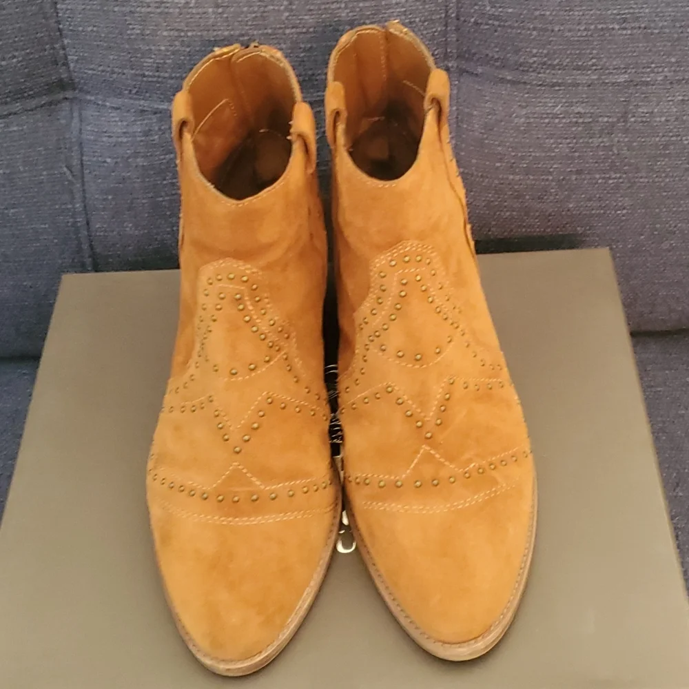 Booties - Picture 2 of 6